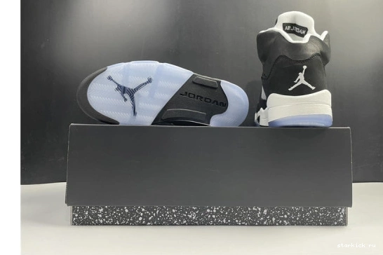 CT4838-011 Jordan CT4838-011 Air 5 “Oreo” 0722